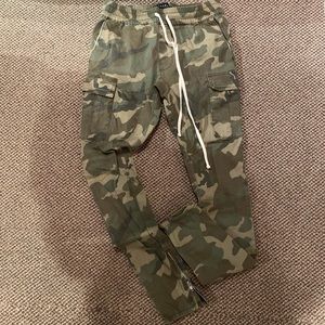 pacsun cargo camo pants